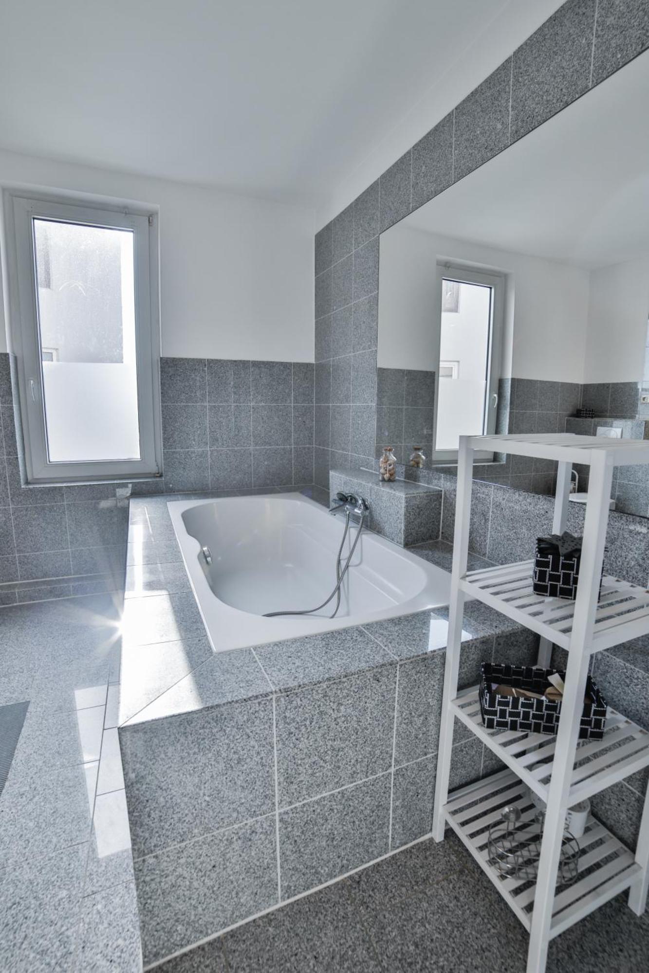 Exklusives Apartment Im Historischen Wohnhaus Mit Kamin, Bad & Viel Platz Bremerhaven Extérieur photo